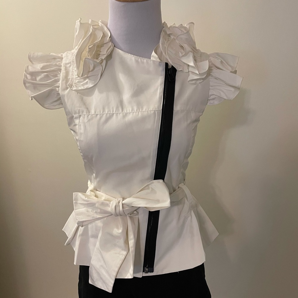 Beautiful Thomas Wylde zip up top with ruffle sleeve